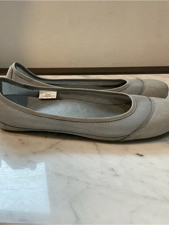 🤎 Patagonia Women’s Light Gray Maha Breathe Ballet Flats - Size 8 - Picture 8 of 9
